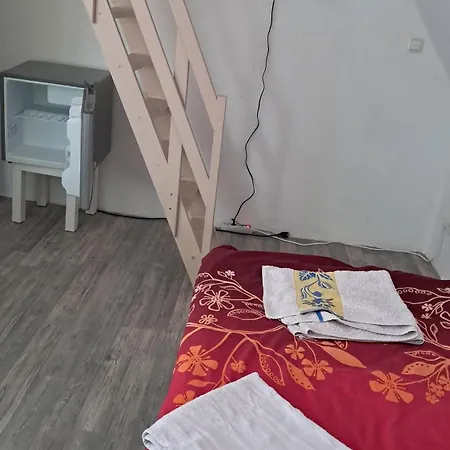 بيت ضيافة Mk *